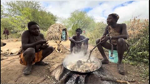 Discover Bushmen Survival Skills, So Wild You Won’t Believe They’re Real // RAW and UNCUT