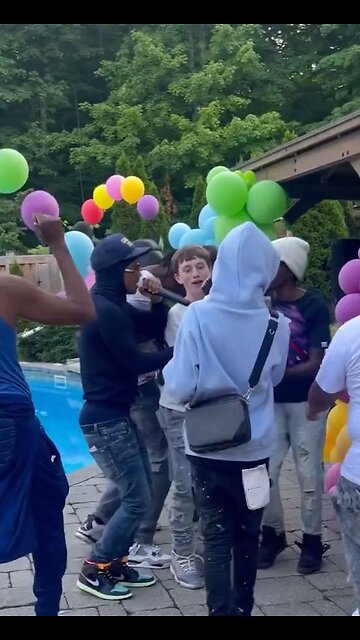 Pressa & Smiley Performing at kids birthday party!