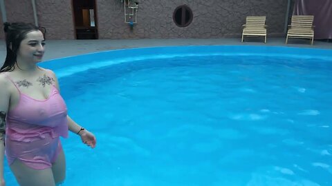 Swimming volleyball in the pool - Part 2