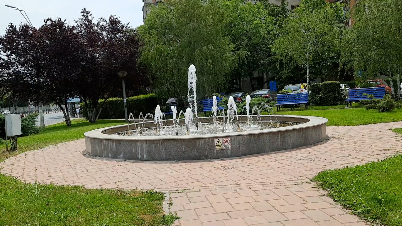 Fountain in slow motion