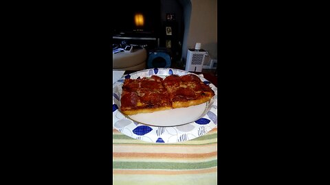 Meal, Jet's Pizza, Telegraph Rd, Dbn Hgts, MI, 7/2/25