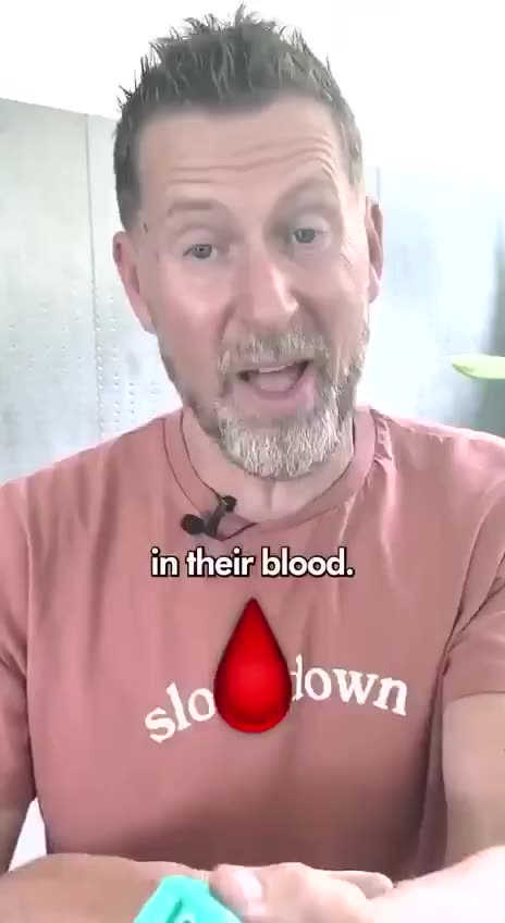 WHAT’S IN YOUR DENTAL🤔 FLOSS?