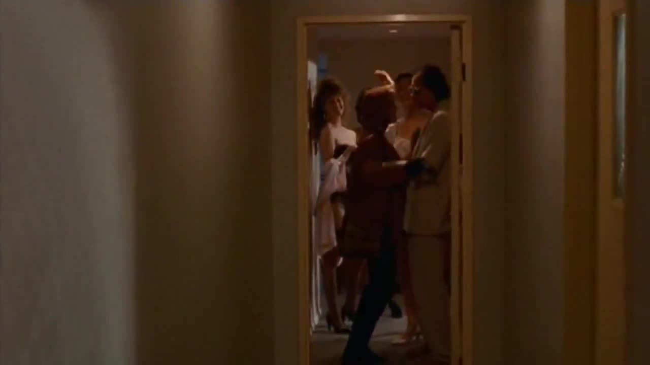 Husbands And Wives, 1992, Woody Allen - The grass on the side not chosen is always greener