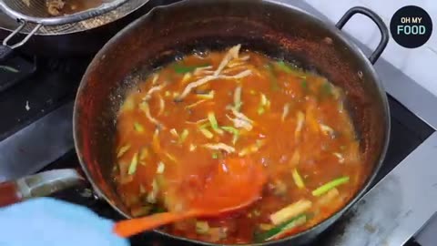 Grandma Put THIS in Her Noodles?! The Legendary Noodle Shop Celebrities Line Up For |