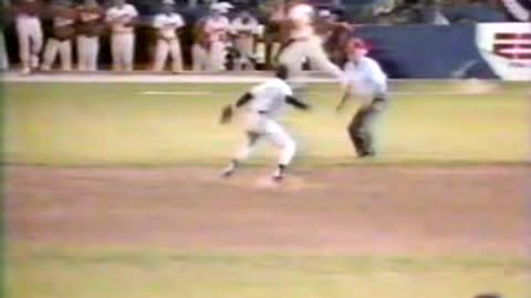 1985 CWS Game#4 Texas vs Arizona