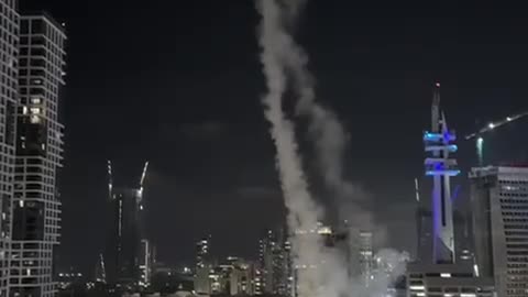 😮‼️ The moment the Israeli Defense Ministry headquarters in Tel Aviv was targeted by
