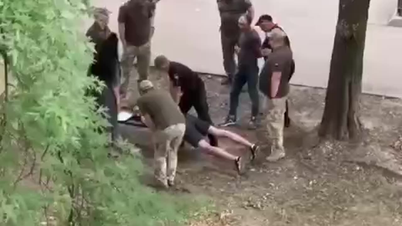 Chernihiv — Slaughterhouse Workers Keep Going. Nothing Will Happen to Them. Killing Is Allowed.
