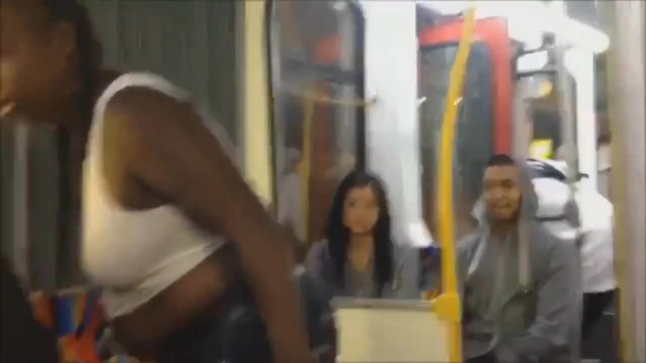 How would you have behaved with a woman who shouts in your face for no reason?