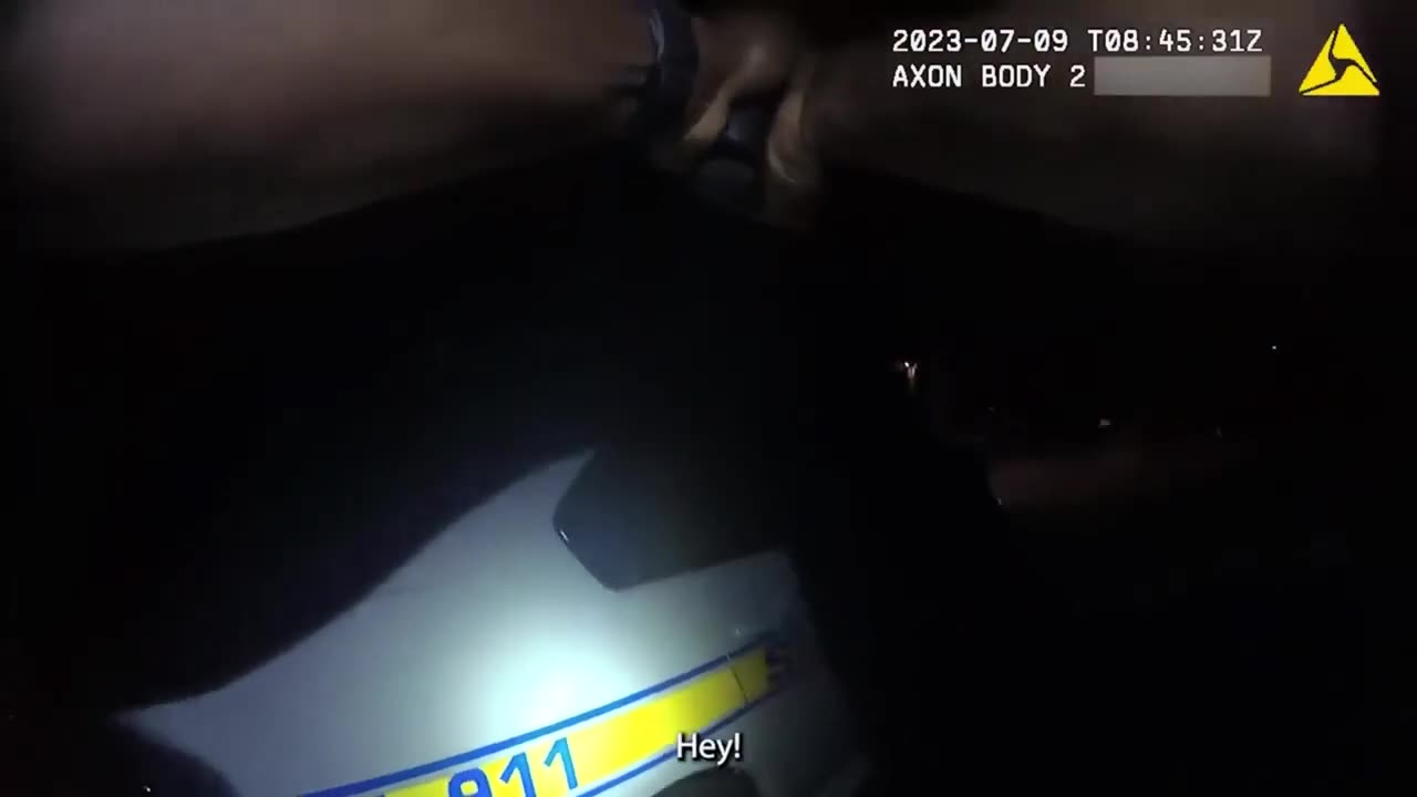 Crazed Man Armed with a BB Gun and Knife Shot by Jacksonville Sheriffs