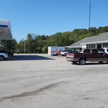 SUNDAY EXCITEMENT #reallifetruckers #truckinlifestyle #truckdriver #reallifetrucker #trucker