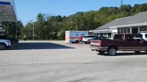 SUNDAY EXCITEMENT #reallifetruckers #truckinlifestyle #truckdriver #reallifetrucker #trucker
