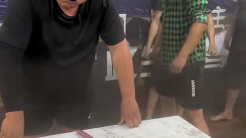 Coconut shell powder holding back challenge take things out of the bag, reaction challenge!