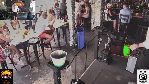 LIVE Music Everyday!