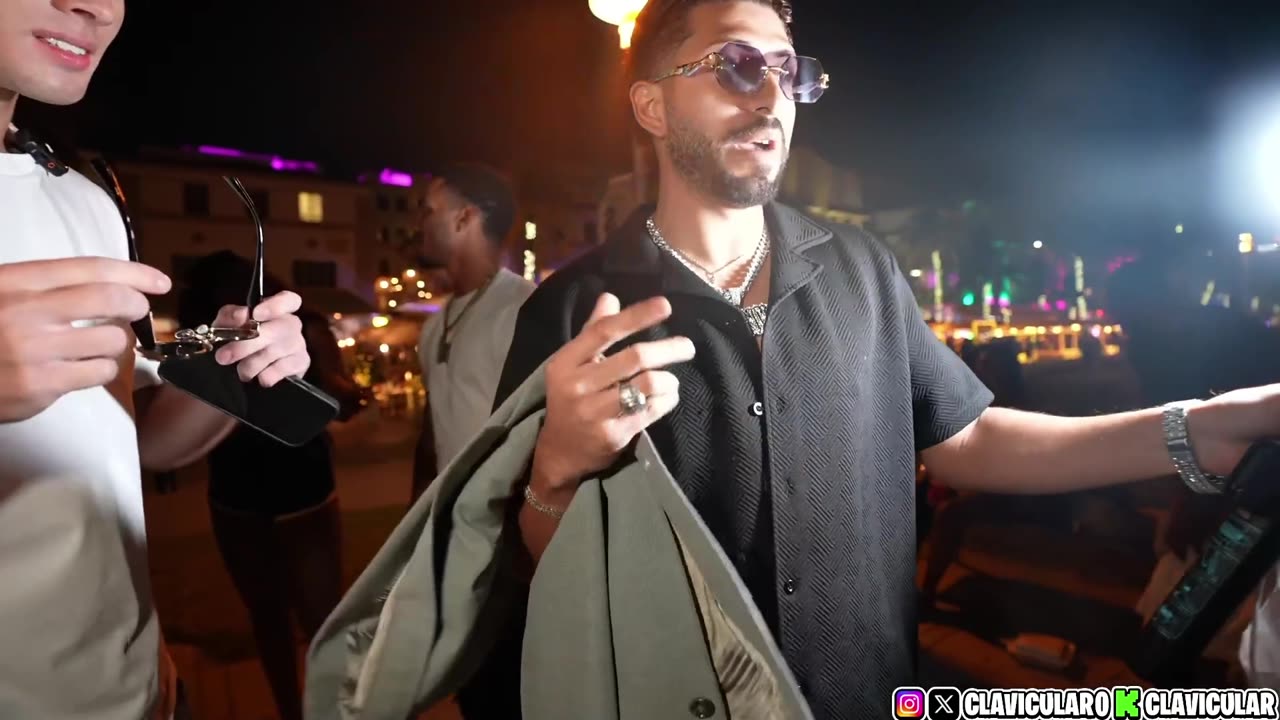 CLAVICULAR GOES TO THE HOOD