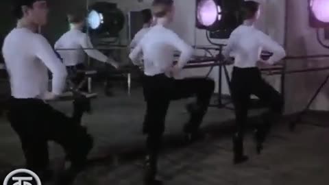 Conjunto de canto y danza del Distrito Militar de Leningrado