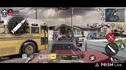 Solo Vs Squad - INSANE Clutch Moments LIVE !