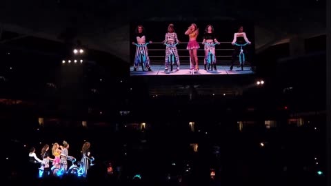 Taylor swift - style/blank space ( Live from eras tour Miami night 2)