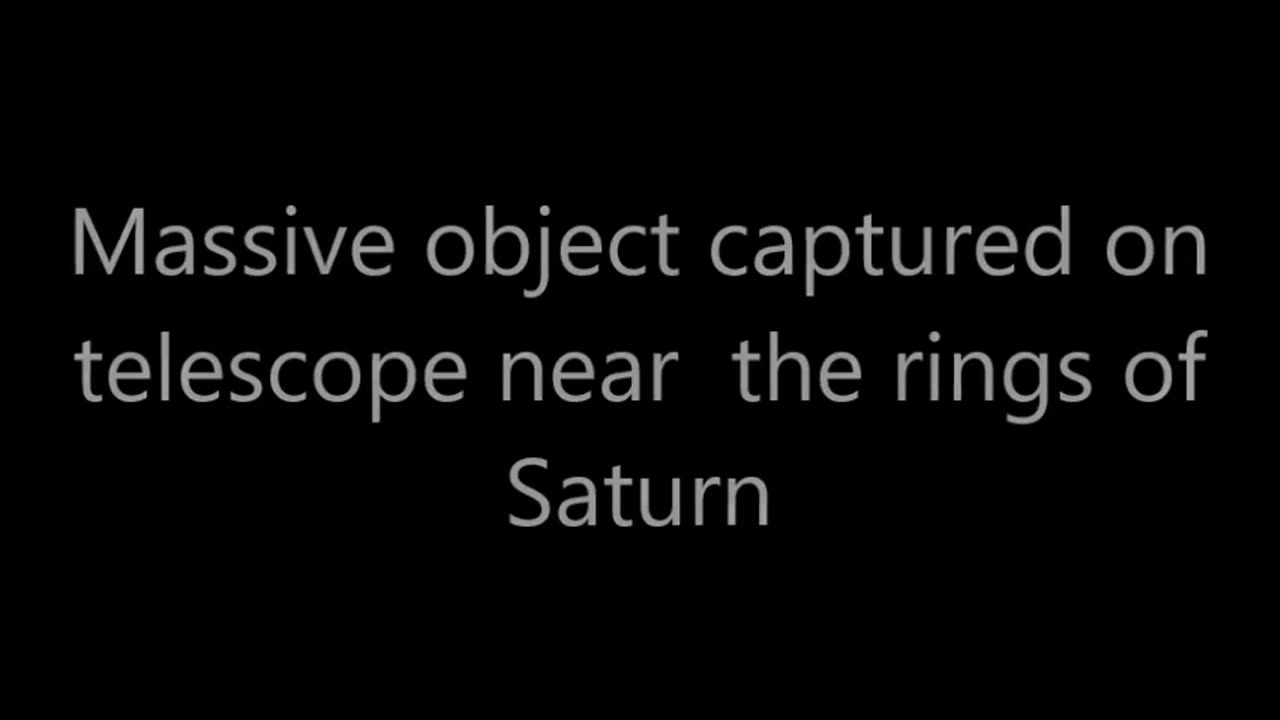 Objet massif capturé par un télescope près des anneaux de Saturne