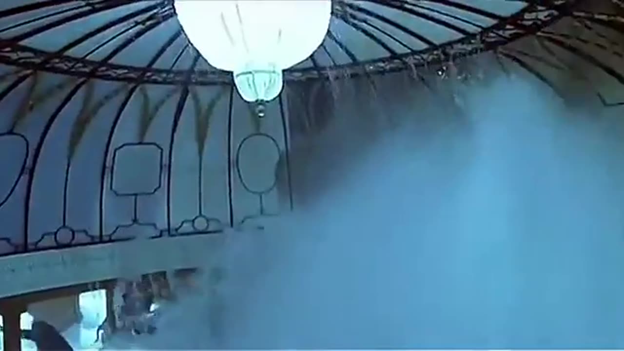 😮🎬 The Sinking of the Grand Staircase in Titanic Was Filmed in a Single Take! | FeedMyCuriosity