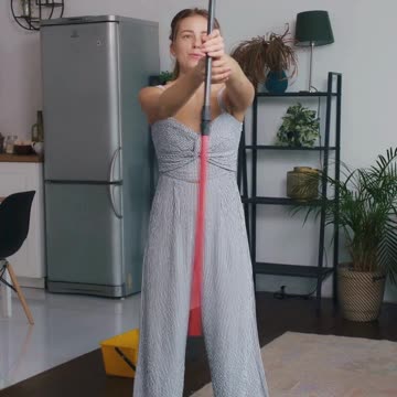 Homestar Floor Cleaner by AVON. Fresh lavender scent.