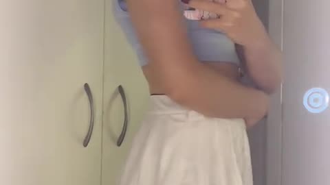 A elegant tgirl to us