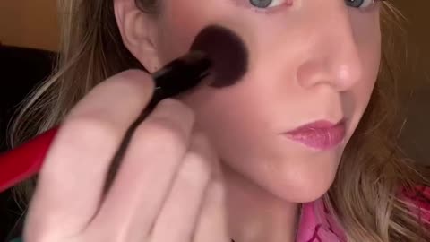 Smashbox Blurring Brush, The Secret to a Flawless, Natural Finish