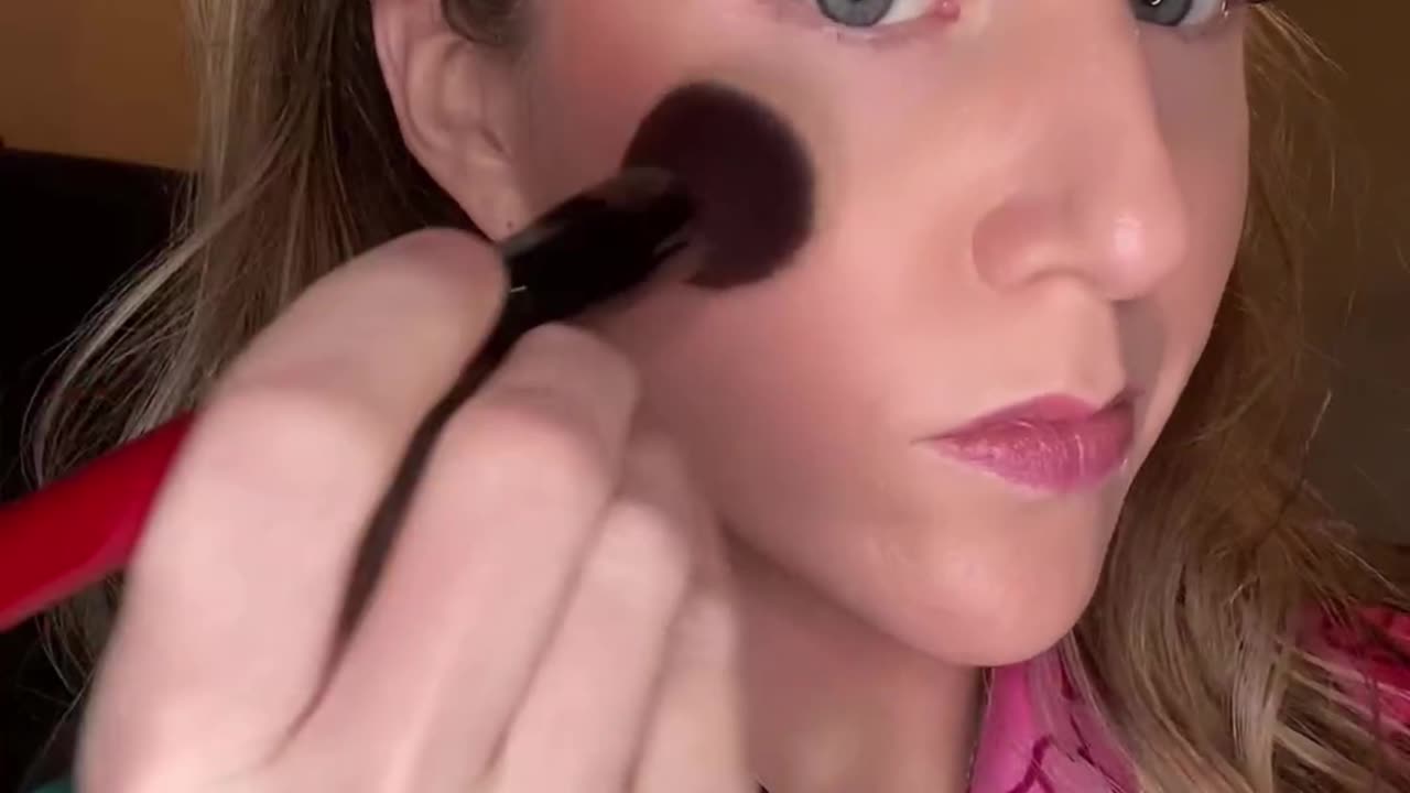 Smashbox Blurring Brush, The Secret to a Flawless, Natural Finish