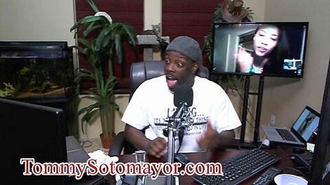 Light Skin Mixed Chick Clowns Black Women For Wearing Weaves & Now Growing Their Own Hair!
