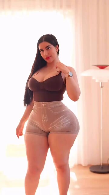 CRAZY THICK ❤️❤️❤️