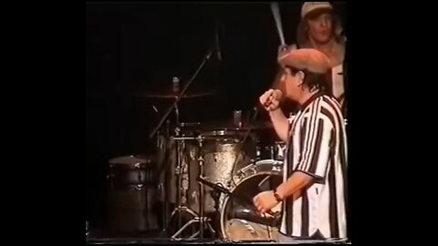 C/DC’s Brian Johnson sings "Hold The Line" by Toto (2001)