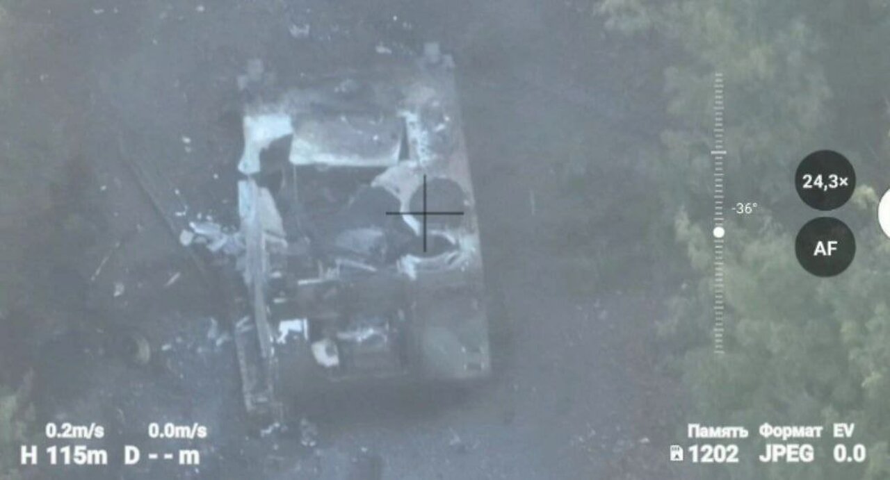 Ukrainian M113 APC Destroyed After Hitting Mine