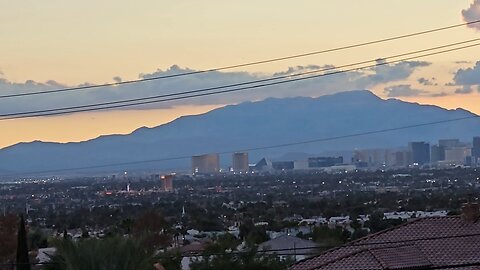Did you SEE tonight's SOUPY Las Vegas sunset? Check THIS out! 09.19.2025 #follow #lasvegas #gaming