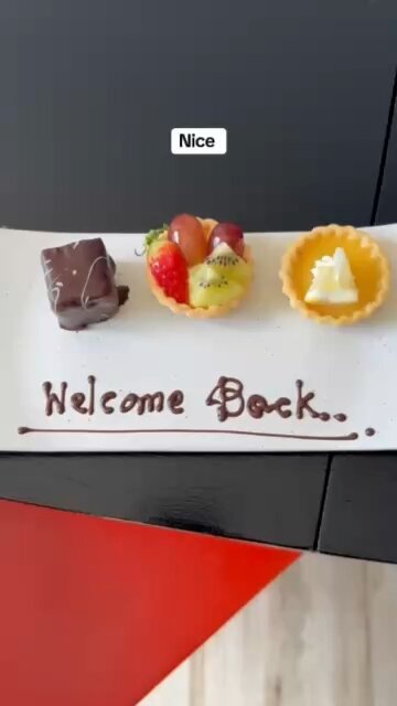 That’s nice the manager bought me some cakes to my hotel room because i stayed there before