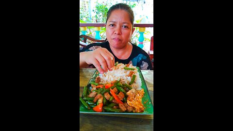 Asian Wife Eats - Guisadong Green Beans with Pork
