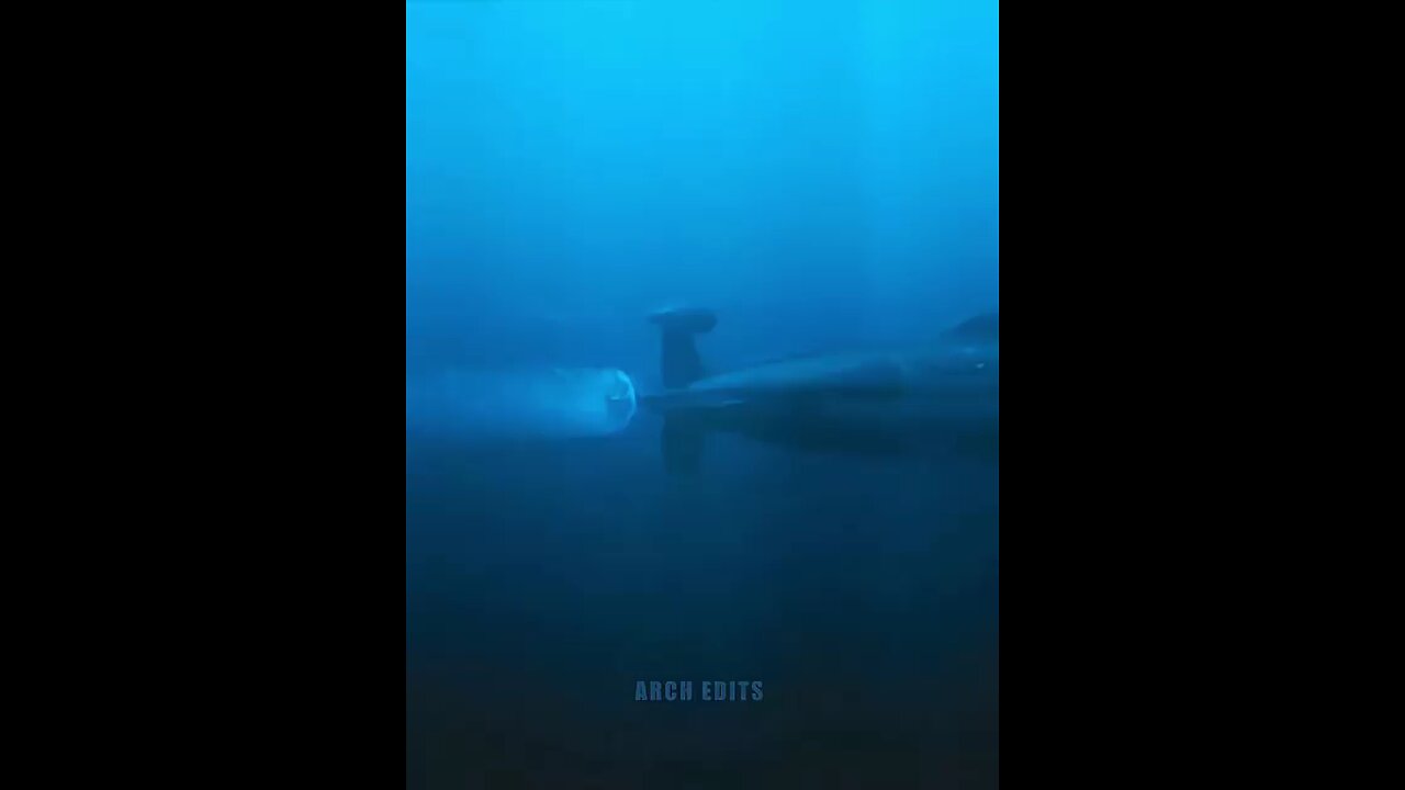 Aquaman_Lifted_Submarine_😱😎_Jason_Momoa_Attitude_Status_💯🔥