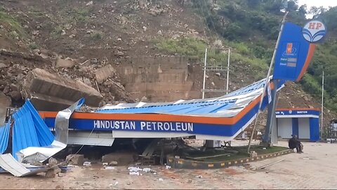 Jammu and Kashmir national highway landslide 😳😳 #news #tradingupdate #viralnews #morningupdate
