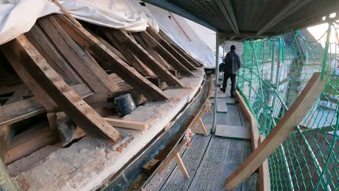 Dachlattung Teil 7 21.10.2025 - Basilika St. Martin Ulm