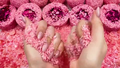 Asmr soap with foam and glitter 💕✨ Crushing crunchy 💗 Cutting soap cubes 💕
