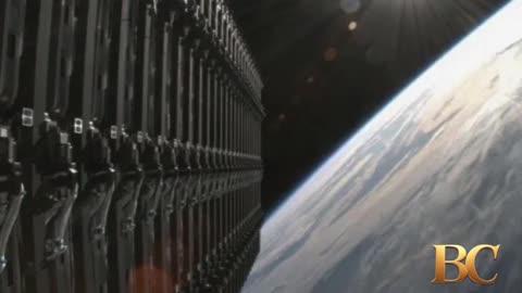 SpaceX will lower Starlink satellites to reduce collision risk