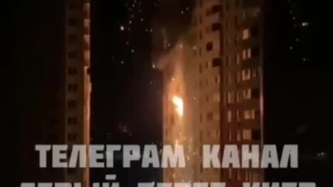 🤬 The moment of "Shahed" strike on a residential high-rise building in Kyiv.