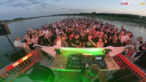 Karla Blum live @ Techno Dampfer Duesseldorf (01.05.2025)