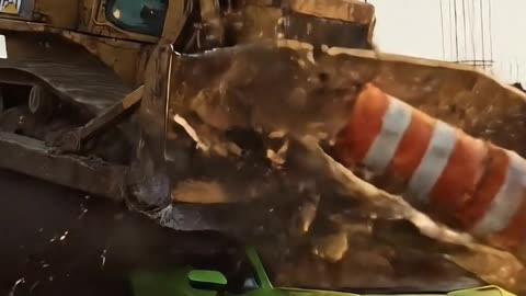 Bulldozer Crushes Lamborghini Huracán at Construction Site 😱🚧💥