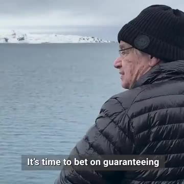“ It's time to end our addiction to fossil fuels that is accelerating climate change." 🤡