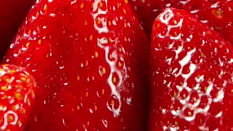 Garmiyo Mein Strawberry Khane Ke Fayde