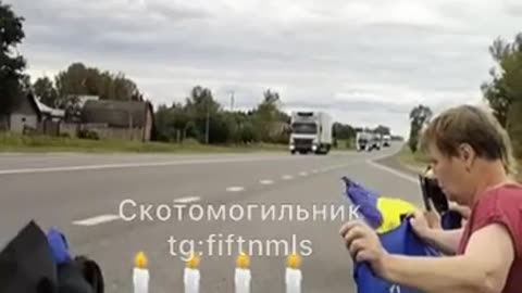 💔🛣️ Ukraine Russia War | Ukrainians Kneel for Dead Comrades | RCF