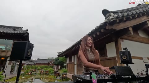 SELENA | Melodic Techno & Progressive House DJ Mix | Live @Gimhae, South Korea