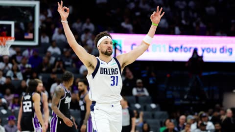 Klay Thompson’s Unexpected Message Sparks Mavericks’ Play-In Triumph Over Kings