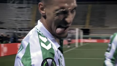 Antony score free kick for the first time