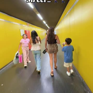 walking in Italy I Street #walkingdownthestreet #italy