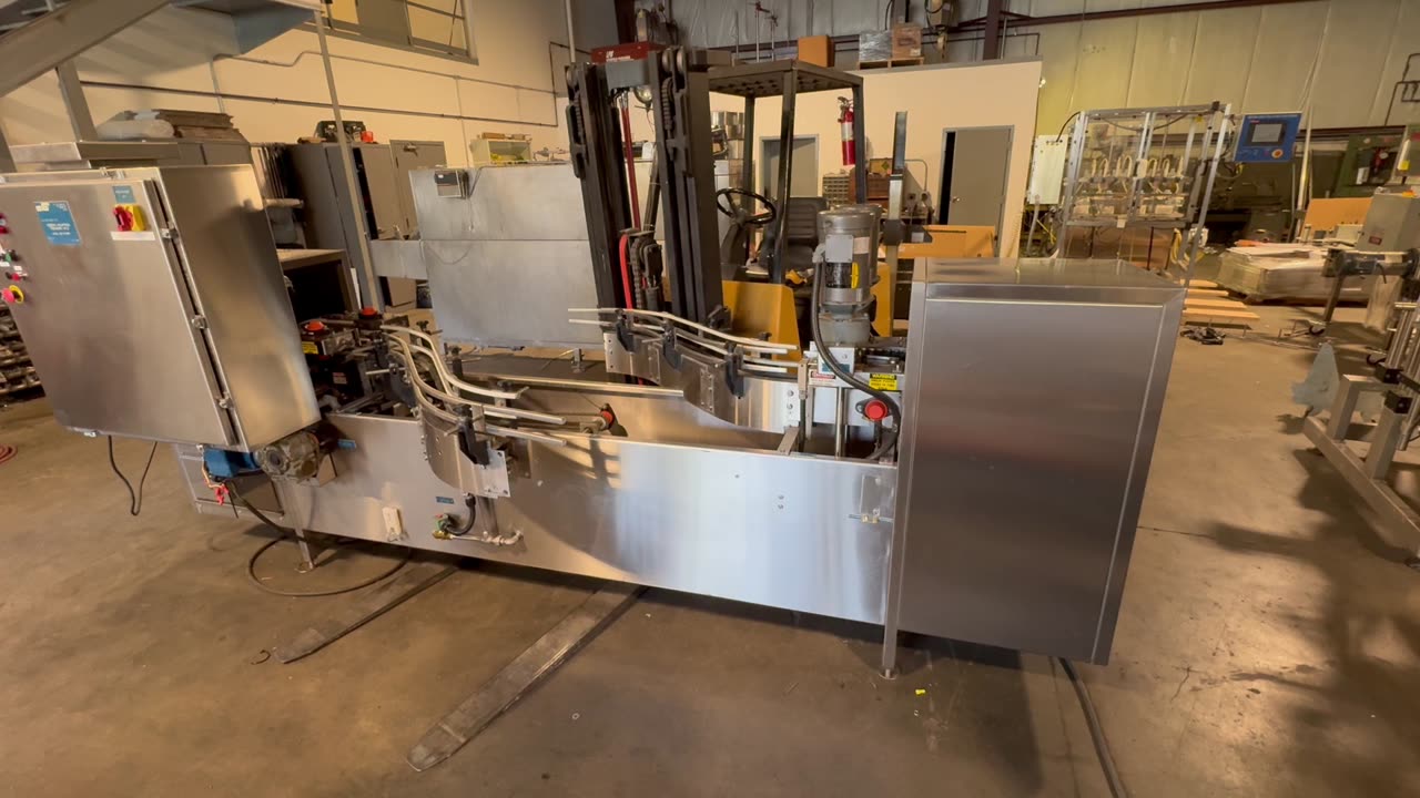 BEVCO Model 250 Gripper Bottle Rinser